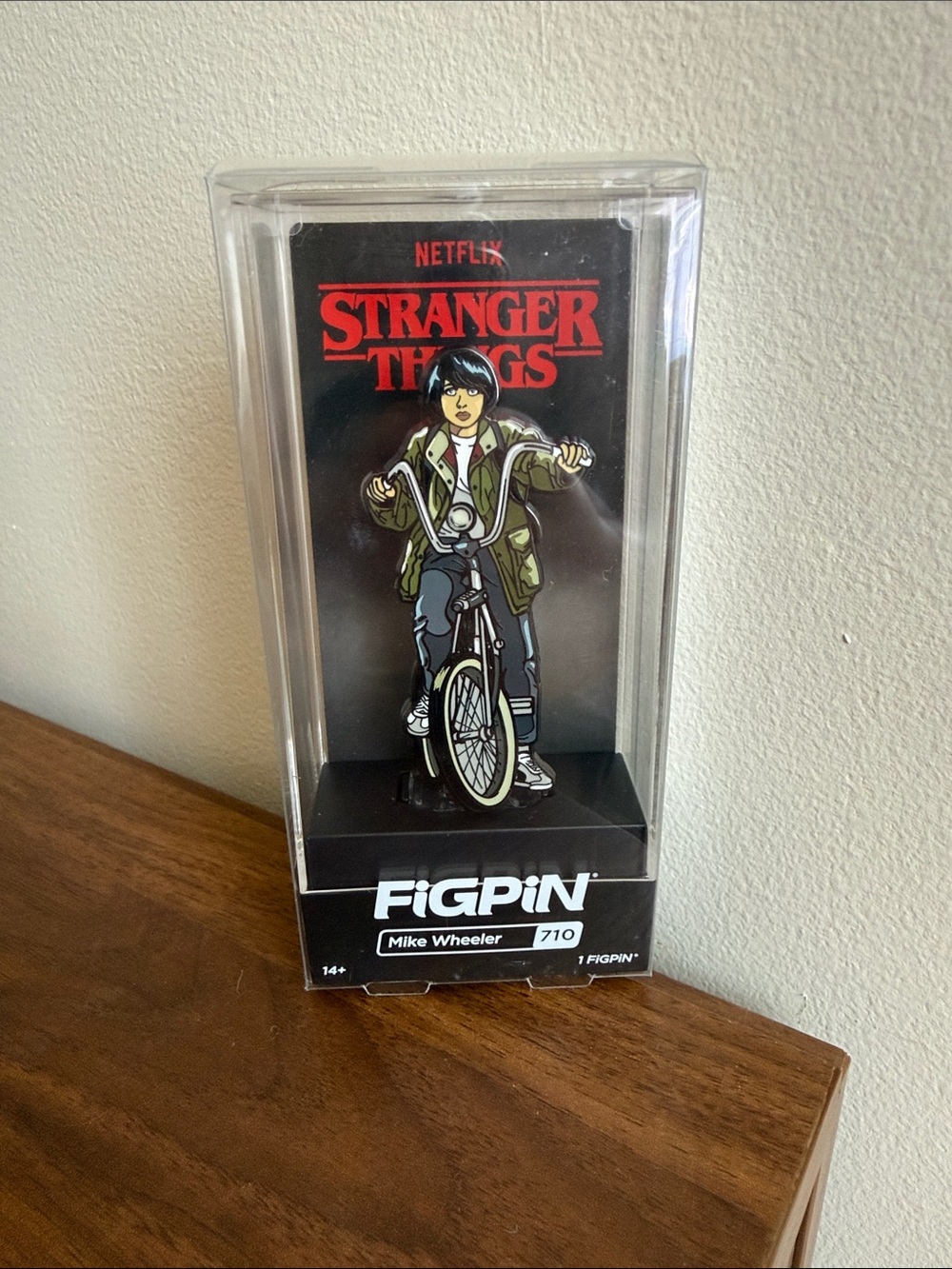 FiGPiN Stranger Things Eleven & Mike Wheeler Enamel Pin